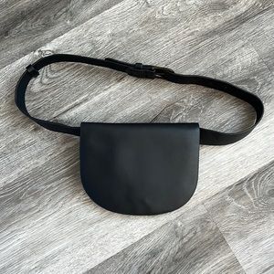 Forever 21 waist purse
